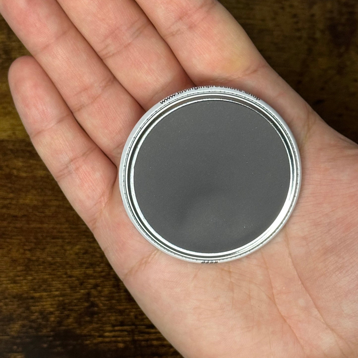 Round photo magnets back